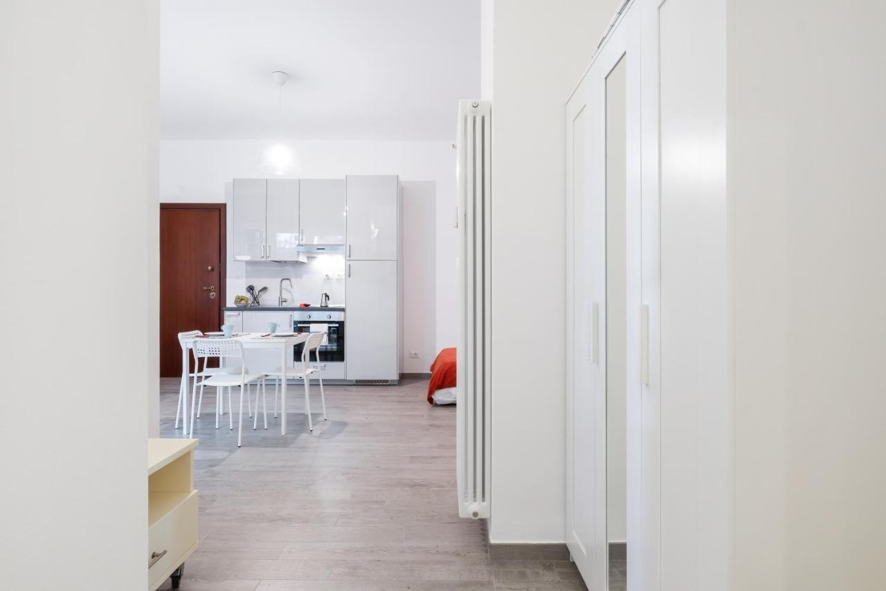 Giardini Margherita Monolocale Con Balcone Bolonya Dış mekan fotoğraf